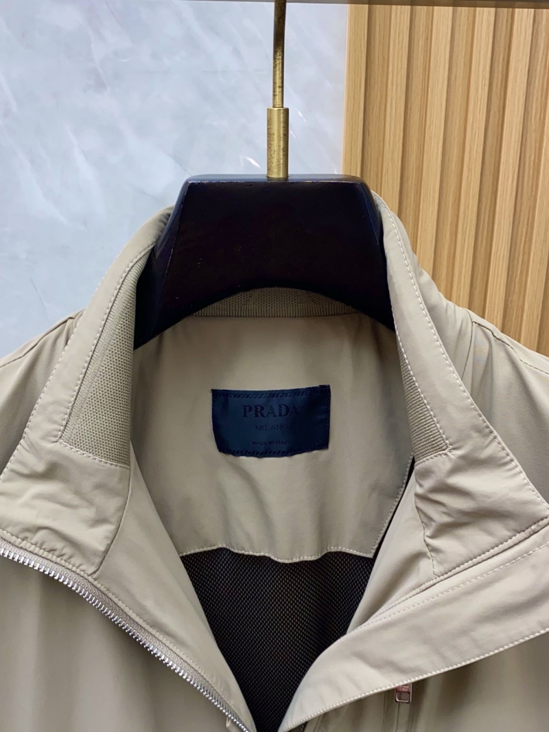 Pra*a outwear